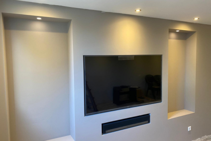 TV-wand met inbouwhaard